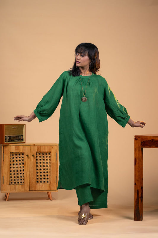 Emerald linen pleated neck kurta set