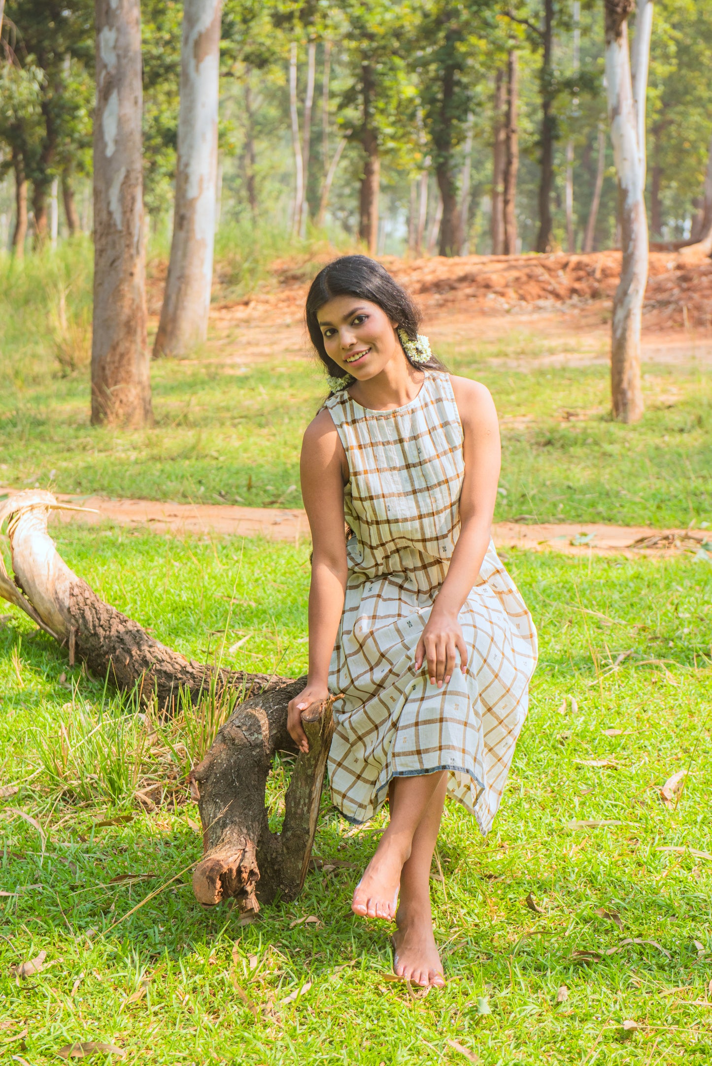 Checks Pleated Sleeveless Jamdani Dress