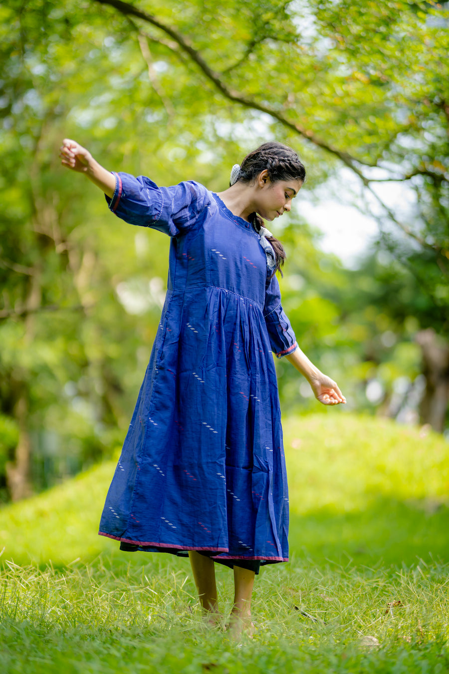 Indigo Tie Back Jamdani