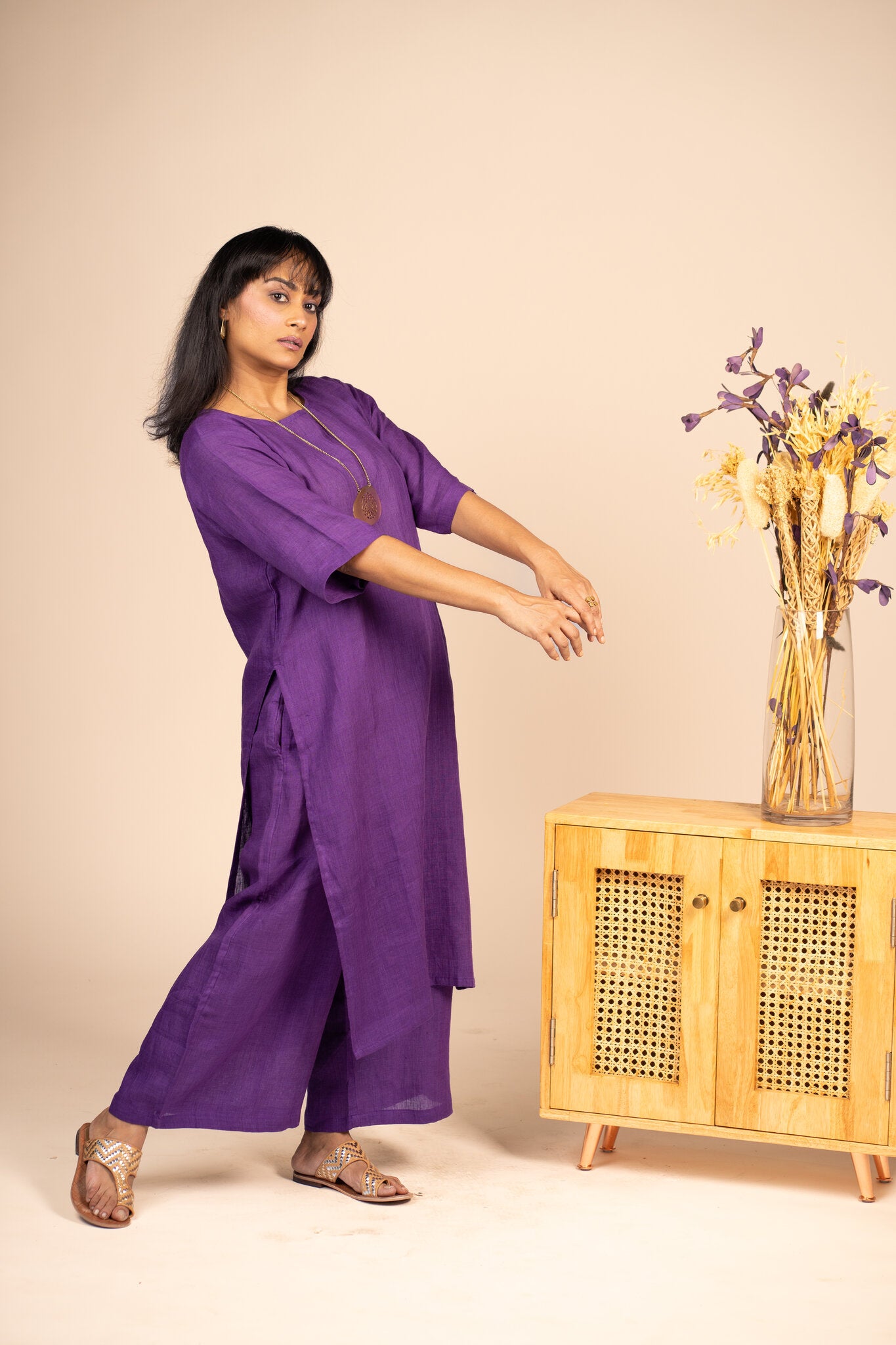 Aubergine high slit linen kurta set
