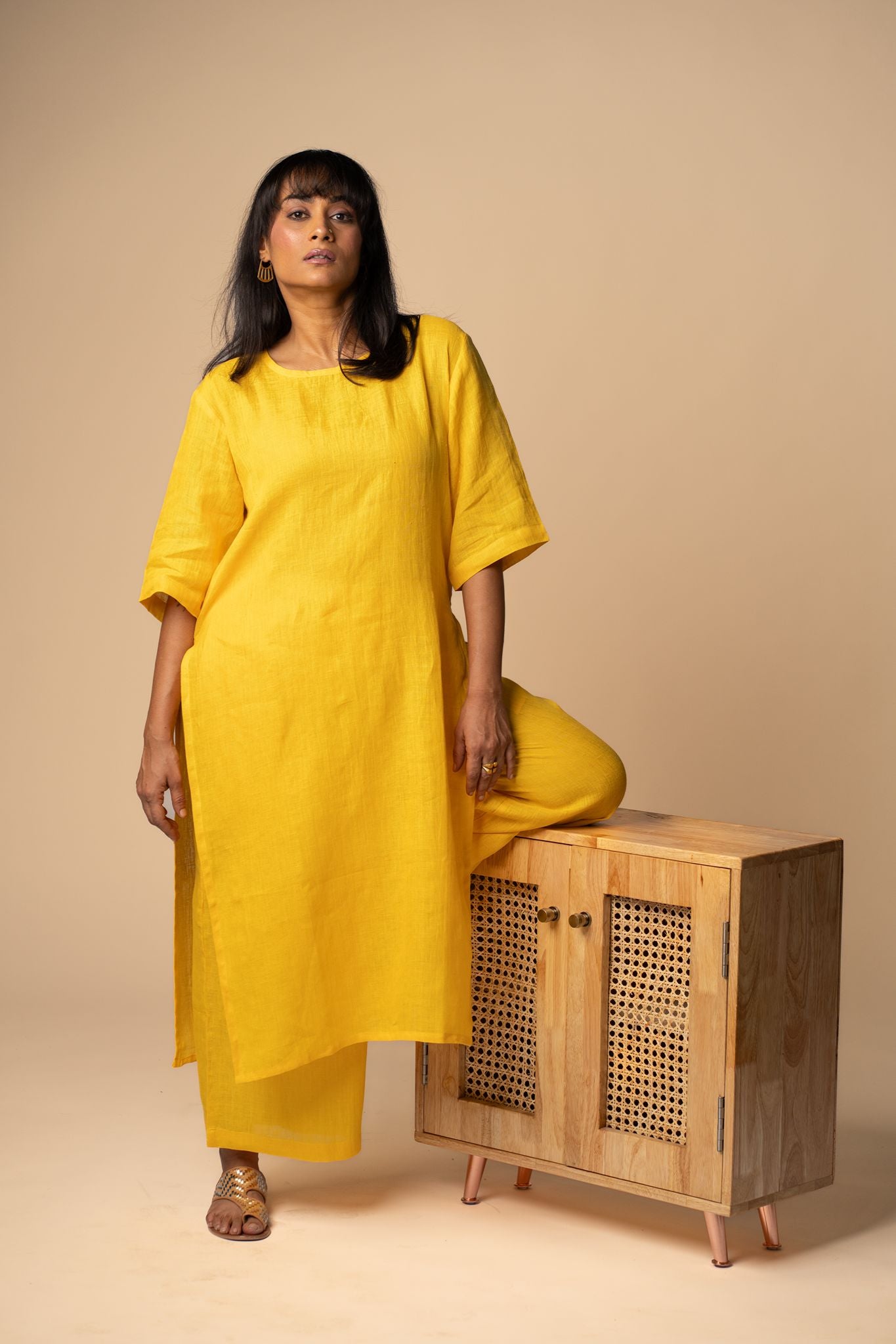 Yellow linen high slit kurta set