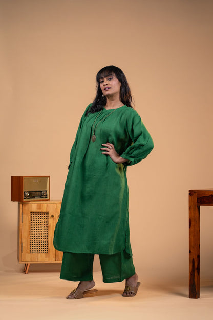 Emerald linen pleated neck kurta set