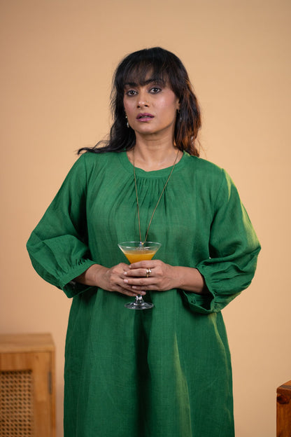 Emerald linen pleated neck kurta set