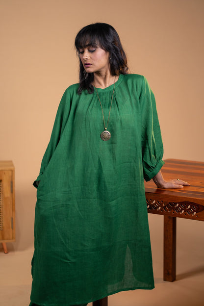 Emerald linen pleated neck kurta set