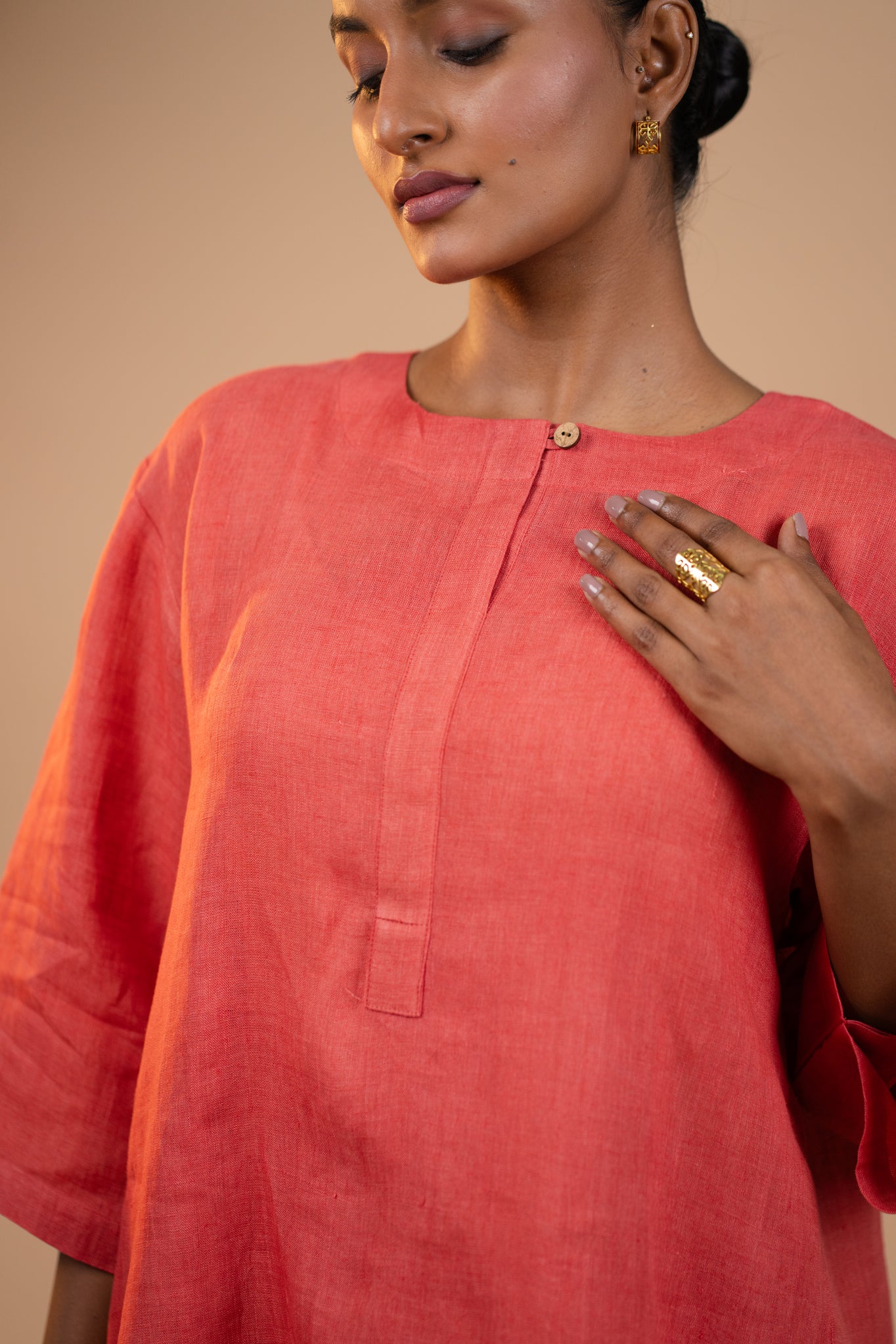 Gajri linen short kurta set