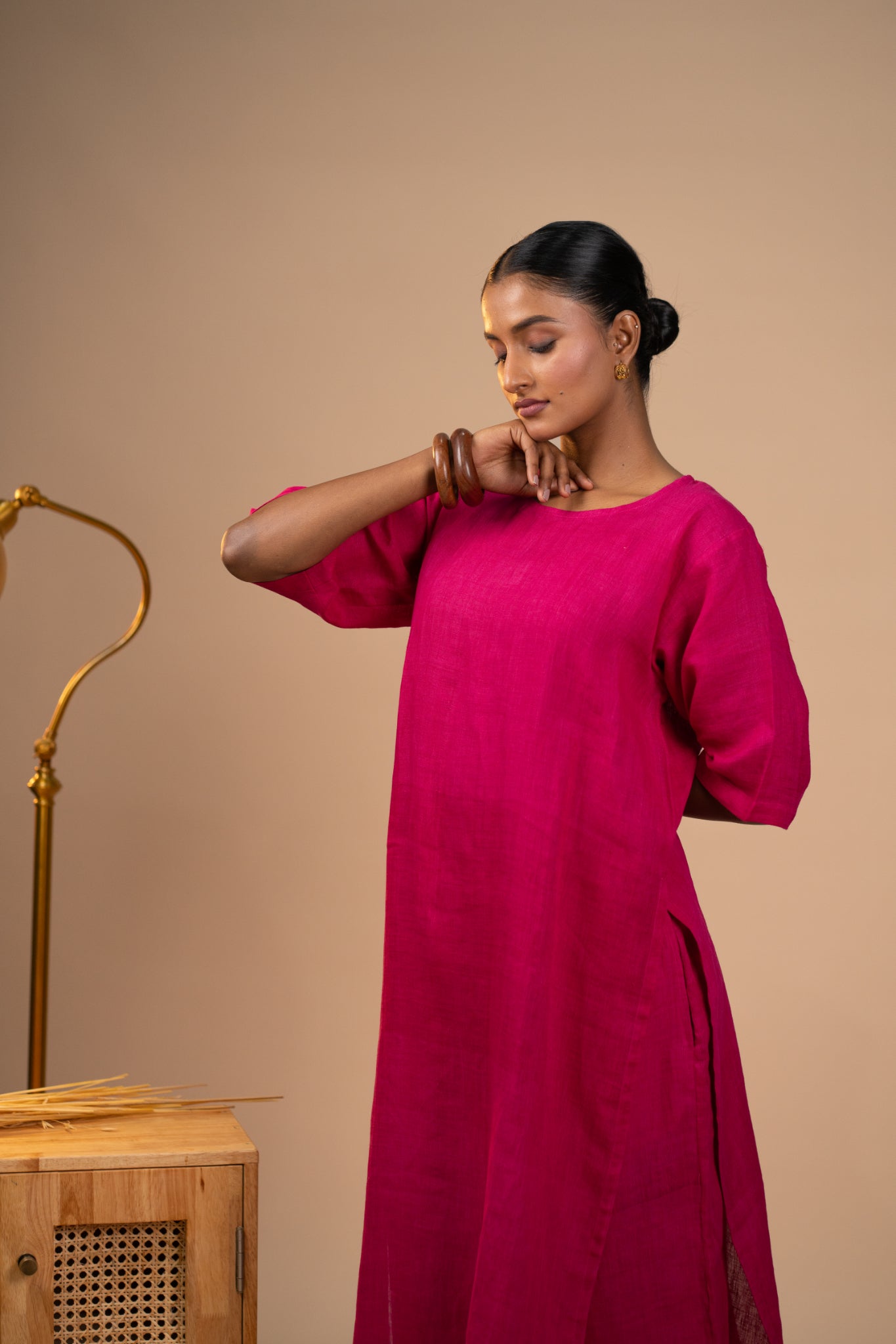 Fuschia pink linen high slit kurta set