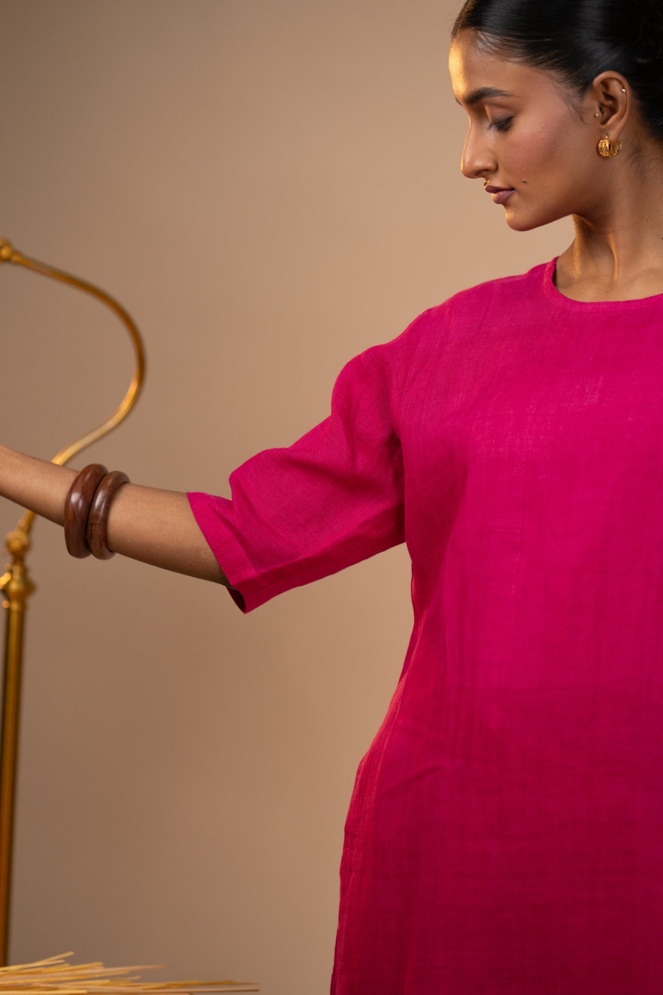 Fuschia pink linen high slit kurta set