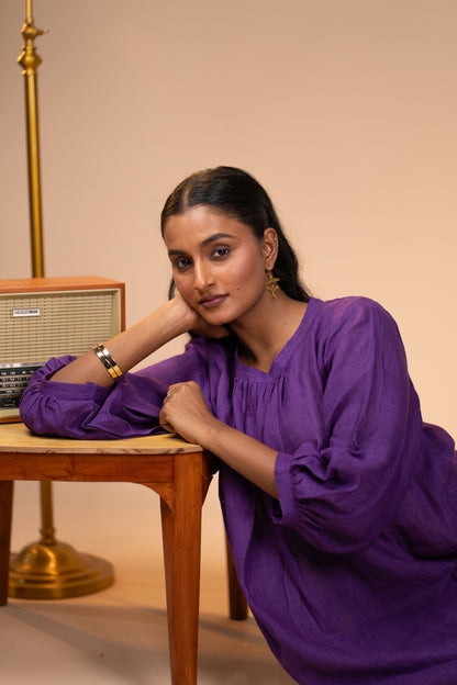 Aubergine linen pleated neck kurta set