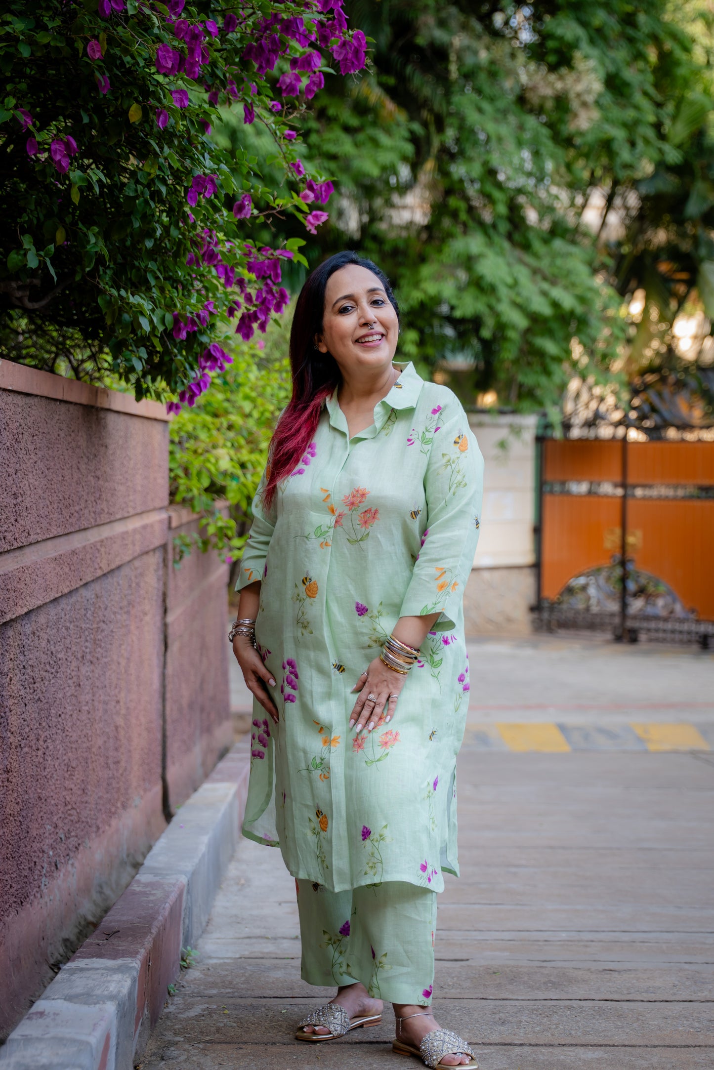 Sage green honey bee print linen co ord  set