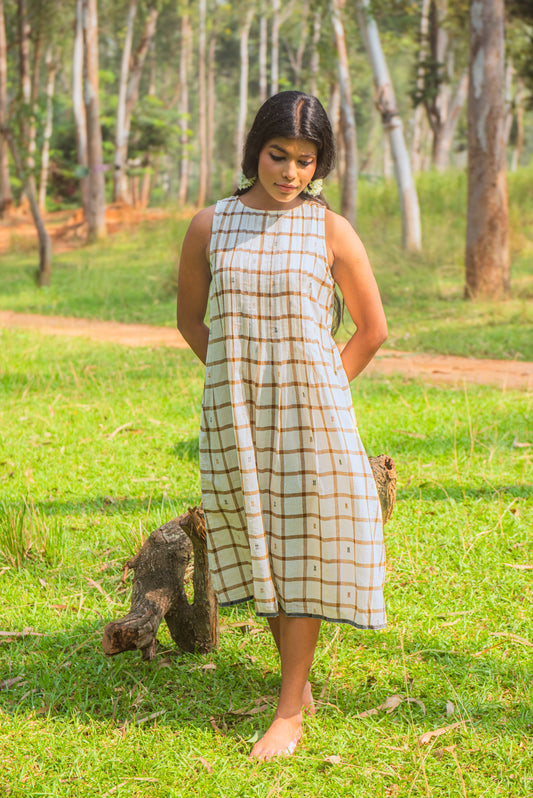 Checks Pleated Sleeveless Jamdani Dress