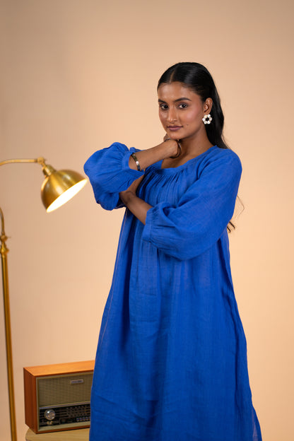 Blue linen pleated neck kurta set