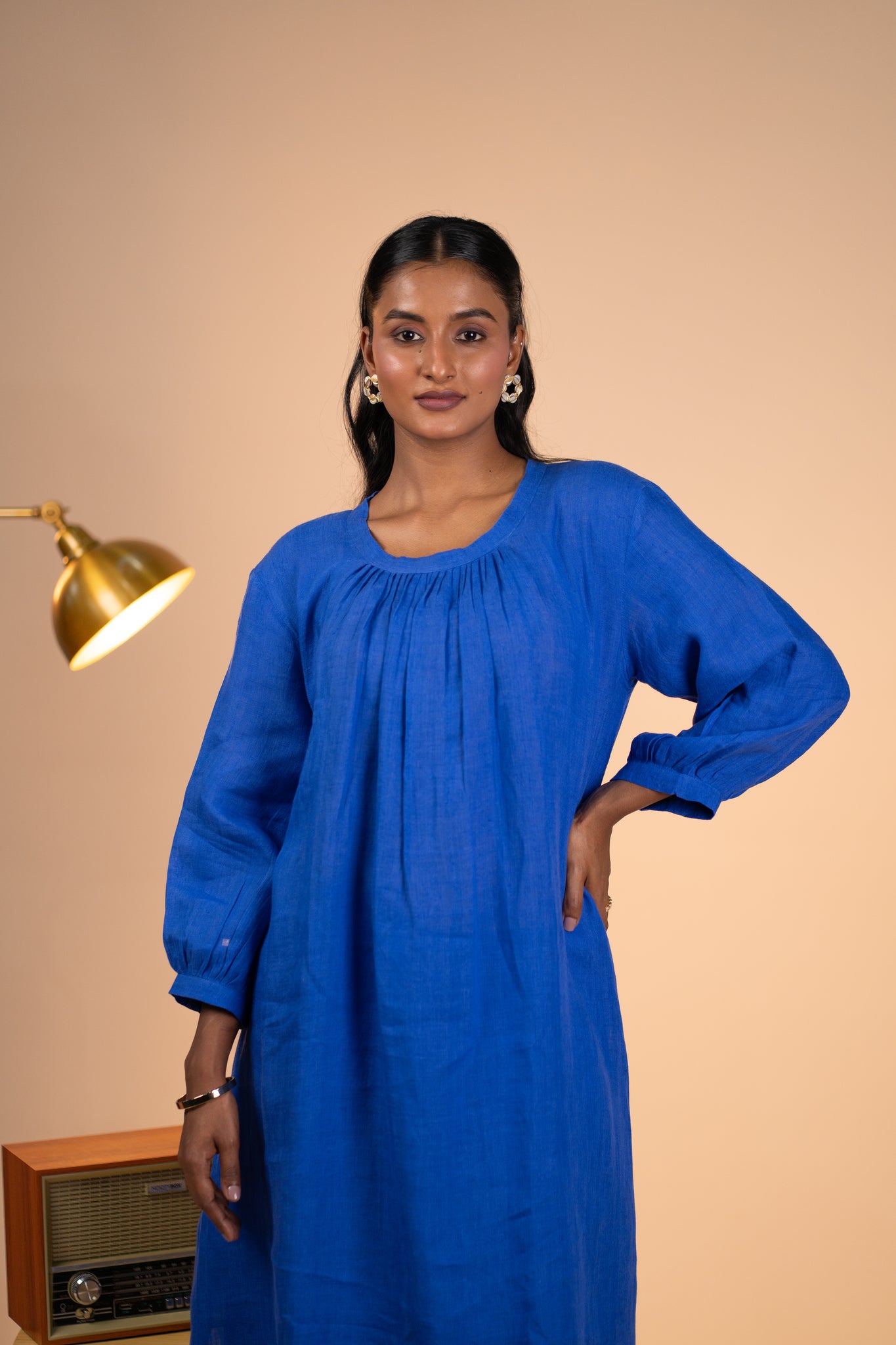Blue linen pleated neck kurta set