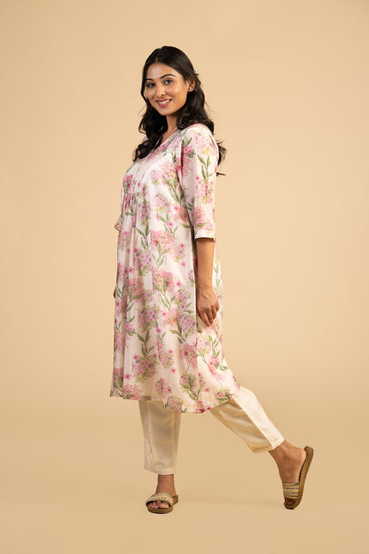 Hyderangea Kurta Set