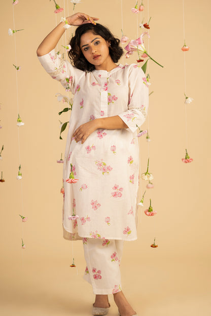 Bougainville off white Kurta Set