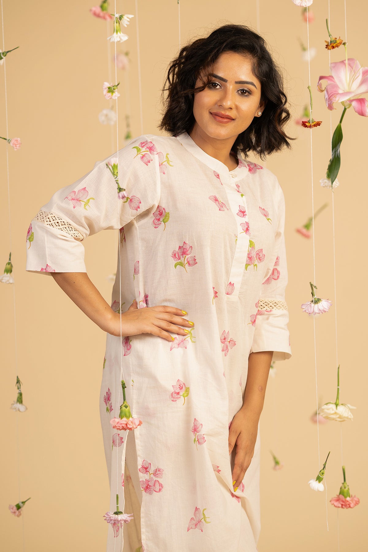 Bougainville off white Kurta Set