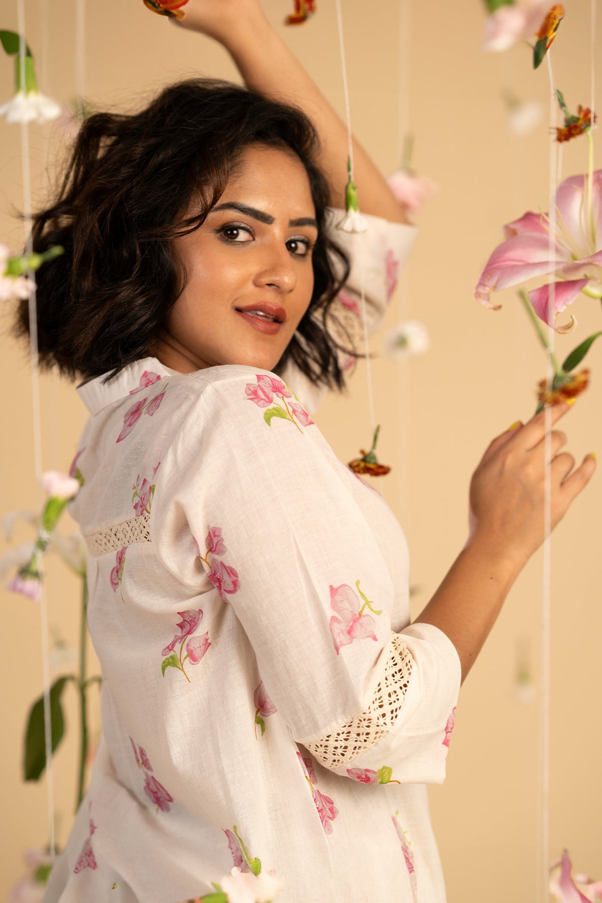 Bougainville off white Kurta Set