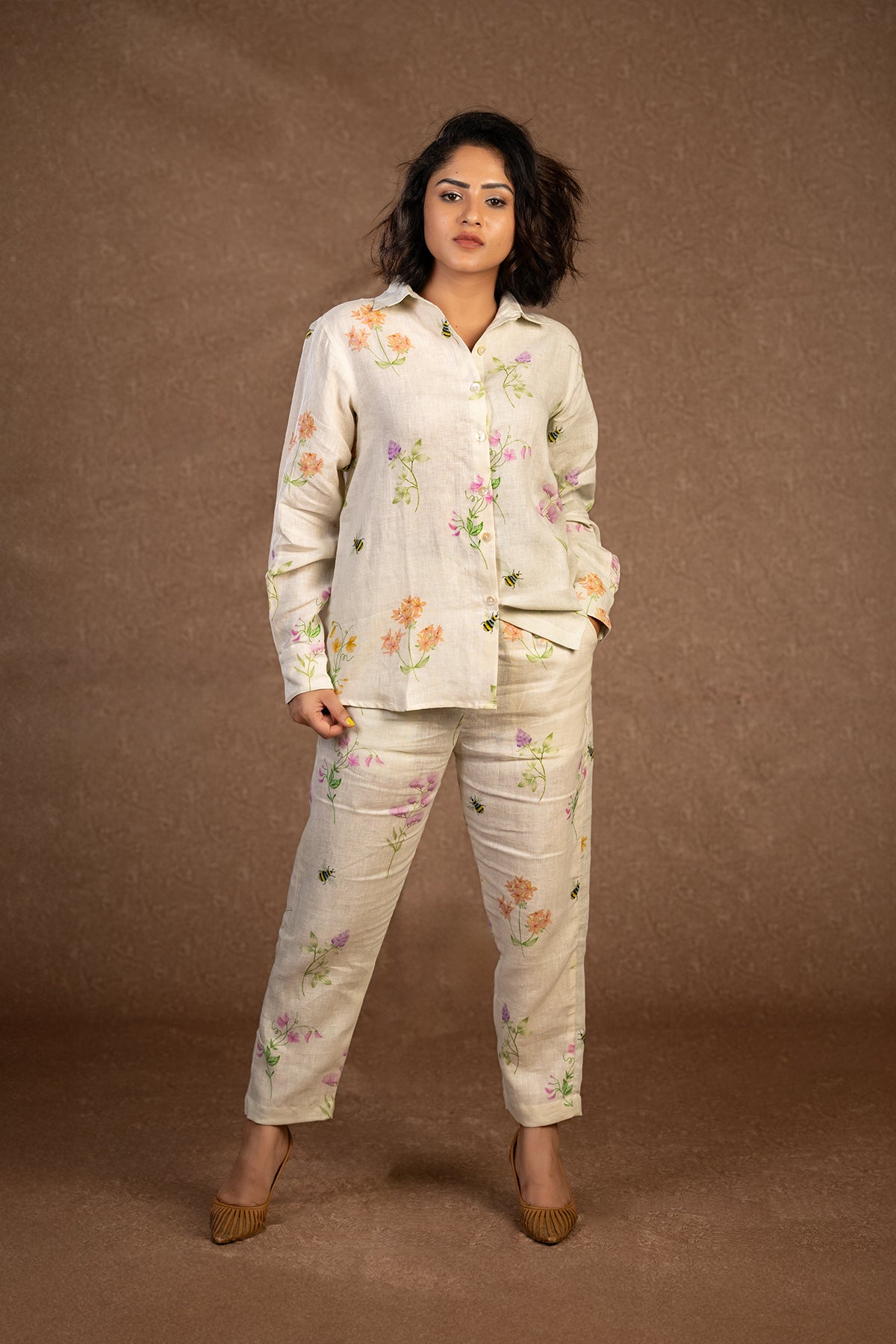 Off white Honey bee Shirt