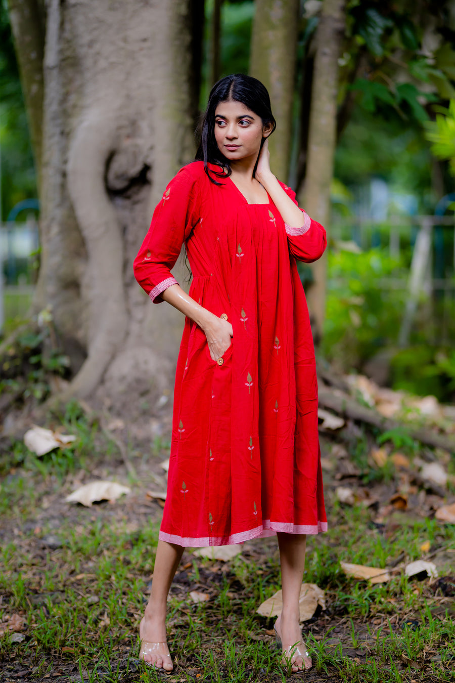 Red Jamdani Bucket Neck