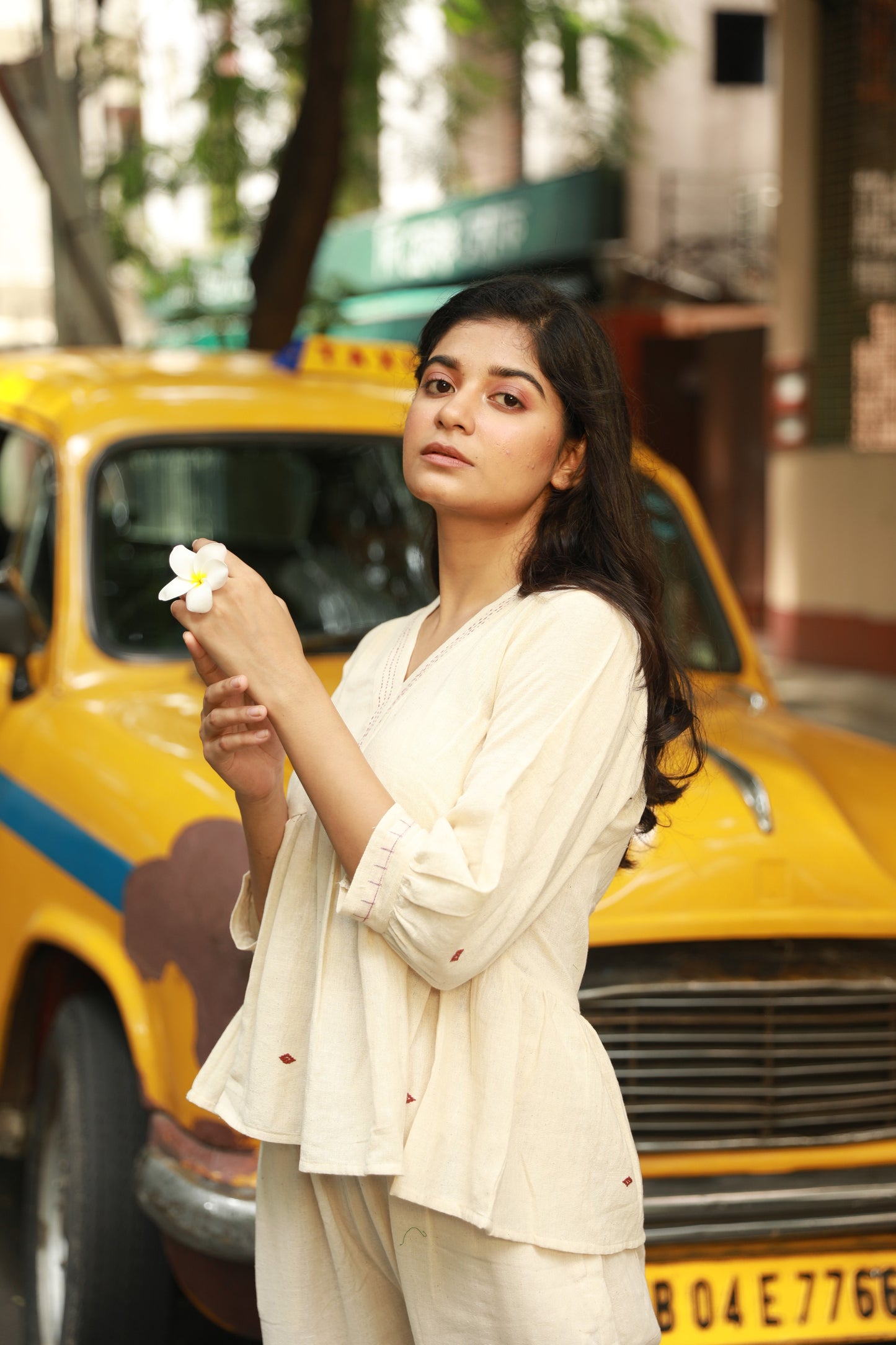Ivory Kotpad buta peplum top